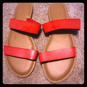 Old navy sandals size 9